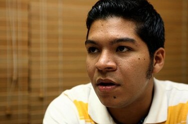 La poesía panameña está presente en una antología hispánica