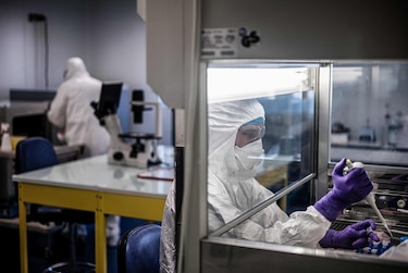 Estudio revela vía secundaria de transmisión del coronavirus por materia fecal