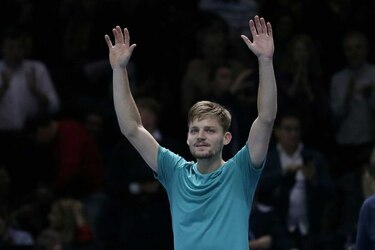Goffin sorprende a Federer en semifinales del Masters