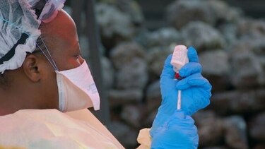 Bruselas autoriza comercialización de vacuna contra el ébola