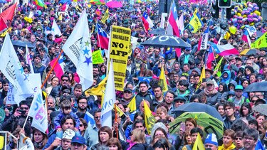 Protestan contra sistema de pensiones