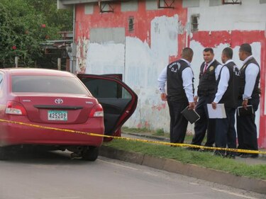 Formulan cargos a dos miembros de la Policía Nacional