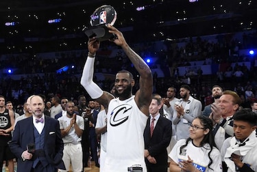 Cavaliers y Warriors, listos para la recta final de temporada
