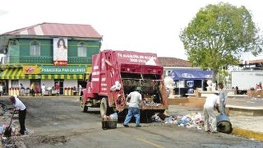 Reciclaje de basura genera polémica