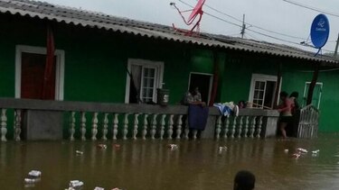 25 familias afectadas por inundaciones en Colón
