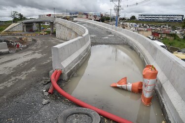 Intercambiador en Arraiján no es seguro para los vehículos; el ancho del carril es muy angosto