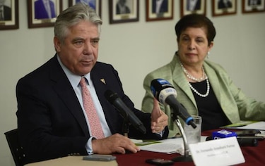 Suspenden cena anual de Apede; Machado no pudo viajar a Panamá