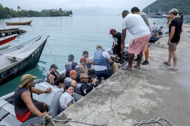 El éxodo de los migrantes a la inversa; la ruta por mar para evitar el Darién