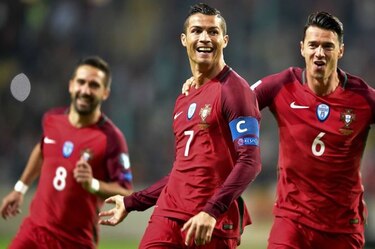 Francia y Holanda ganan con solvencia, Cristiano Ronaldo se luce ante Andorra