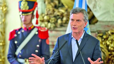 Denuncian a Mauricio Macri por amnistía fiscal a su padre