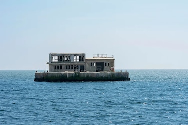 Subastan isla artificial y antigua estación de desmagnetización de la RDA en el Báltico