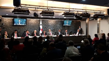 Comisión de Credenciales recomienda al pleno ratificar a Tovar de Zarak y Moore como magistradas de la Corte
