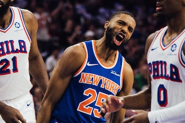 Knicks aplastan a los 76ers y avanzan con autoridad a la final del Este