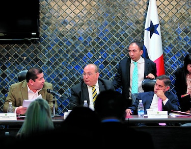 Consultas por la designación de magistradas de la Corte Suprema serían hasta enero