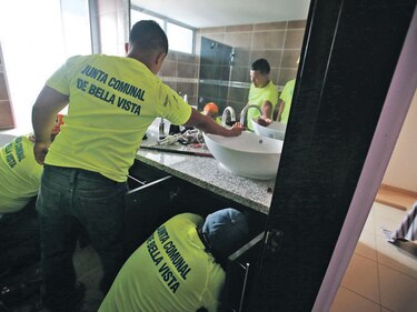 Juzgado suspende orden de demolición en P.H. Crystal