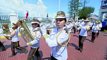 Notas en honor a la patria