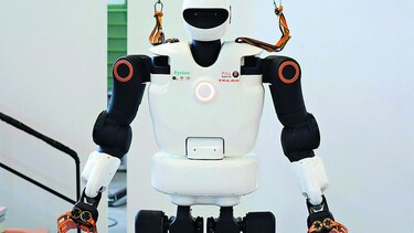 Presentan nuevo humanoide Francés