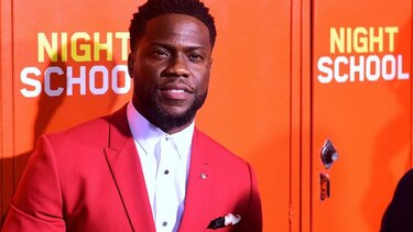 Comediante Kevin Hart, hospitalizado tras accidente de auto en California
