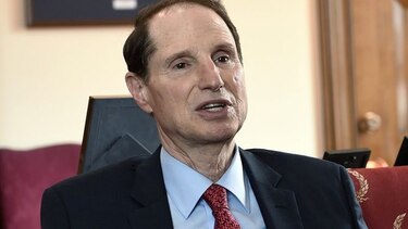 Senador estadounidense objeta reglas sobre antiterrorismo para sitios web