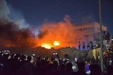 Al menos 60 muertos por incendio en unidad anticovid en Irak