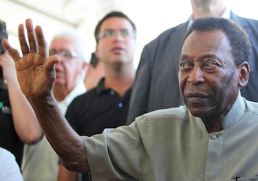 Pelé continúa su recuperación con ‘mejora progresiva’, según médicos