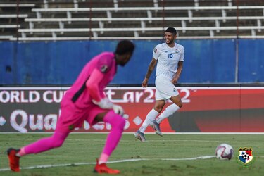 Panamá golea 3-0 a Jamaica en la segunda fecha de la ronda octagonal