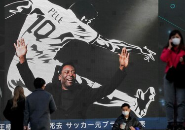 El Santos estudiará la posibilidad de retirar el dorsal 10 de Pelé