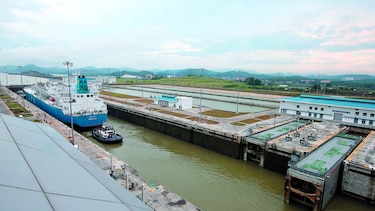 Canal ampliado refuerza posición de Panamá: Fitch