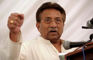 Musharraf sufre problemas cardíacos y vuelve a suspenderse juicio