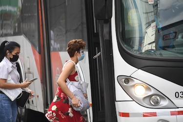 Proceso de descarte en la flota del Metro Bus; hay 217 vehículos que están fuera de circulación
