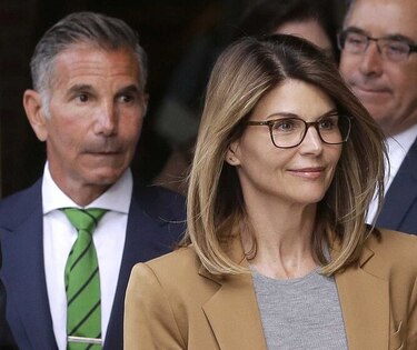 Lori Loughlin y Mossimo Giannulli se declaran inocentes en caso de soborno para ingreso a universidades