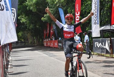 Samudio ganó etapa y Suaza sigue al frente de la clasificación general