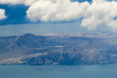Filipinas, en alerta tras erupción del volcán Taal