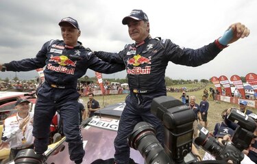 Carlos Sainz se corona en el Rally Dakar