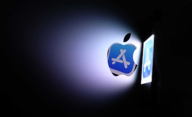 Bruselas acusa a Apple de limitar información a favor de usuarios