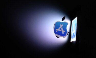 Bruselas acusa a Apple de limitar información a favor de usuarios
