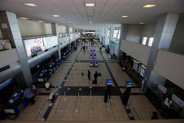Panamá extiende la prohibición de vuelos internacionales hasta el 23 de mayo