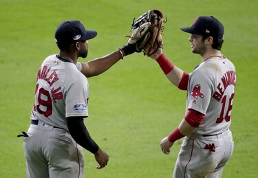 Con un ‘grand slam’ de Jackie Bradley los Medias Rojas doblegan a los Astros