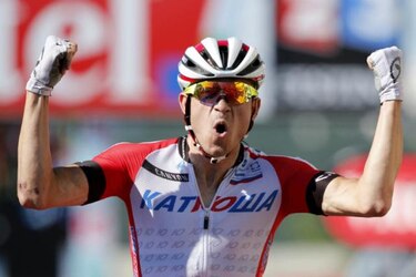 Kristoff domina el ‘sprint’ y Nibali se mantiene como líder