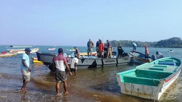 Sigue distribución de agua en isla San Miguel; el domingo repararán planta