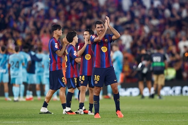 Raphinha y Pedri lideran al Barcelona en el debut de Rodri