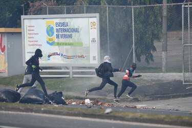 Niña de cuatro años recibe alta médica tras fuerte golpe en la cabeza durante protesta universitaria 