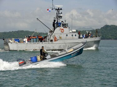Capturan a tripulantes de nave costarricense en aguas de Panamá