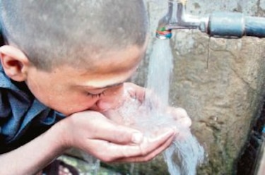 Agua, recurso endeble