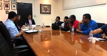 Trabajadores de Cobre Panamá sostienen reunión con ministro Carles