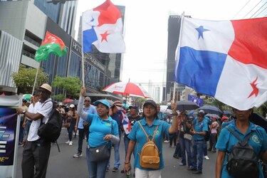 Ifarhu condiciona el primer pago del PASE-U en medio de las protestas de los docentes
