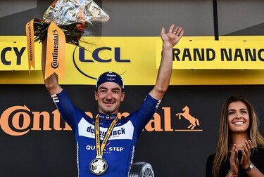 Viviani fue el más veloz de la cuarta etapa
