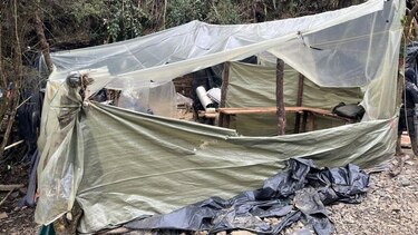 Desmantelan minas ilegales donde trabajaban 600 personas en un parque protegido de Colombia
