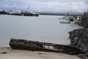 Barcos abandonados: un riesgo ecológico y para la navegación