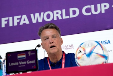 Van Gaal: Queremos ser campeones del mundo, nos quedan cuatro partidos